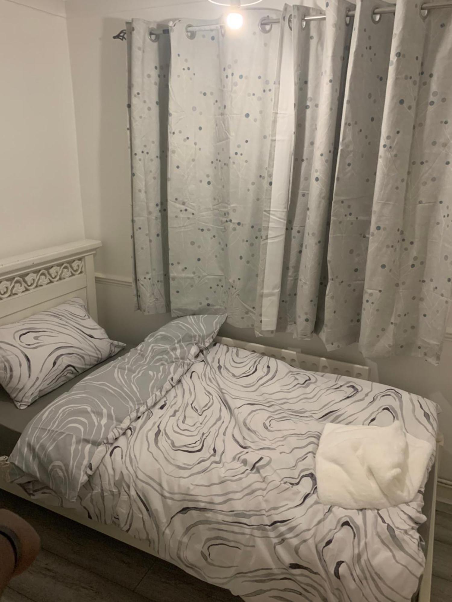 At Apex House Single Room Horndon-on-the-Hill Ngoại thất bức ảnh